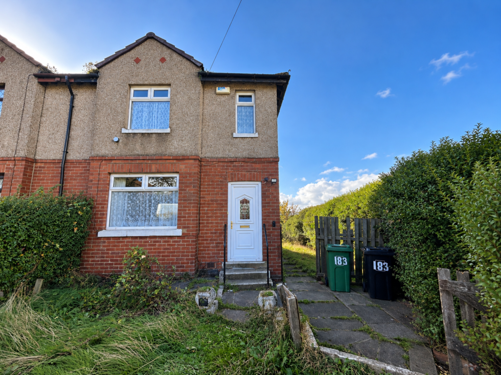 3-bed semi-detached on Ravenshouse Road, Dewsbury, WF13 3QT, £165,000