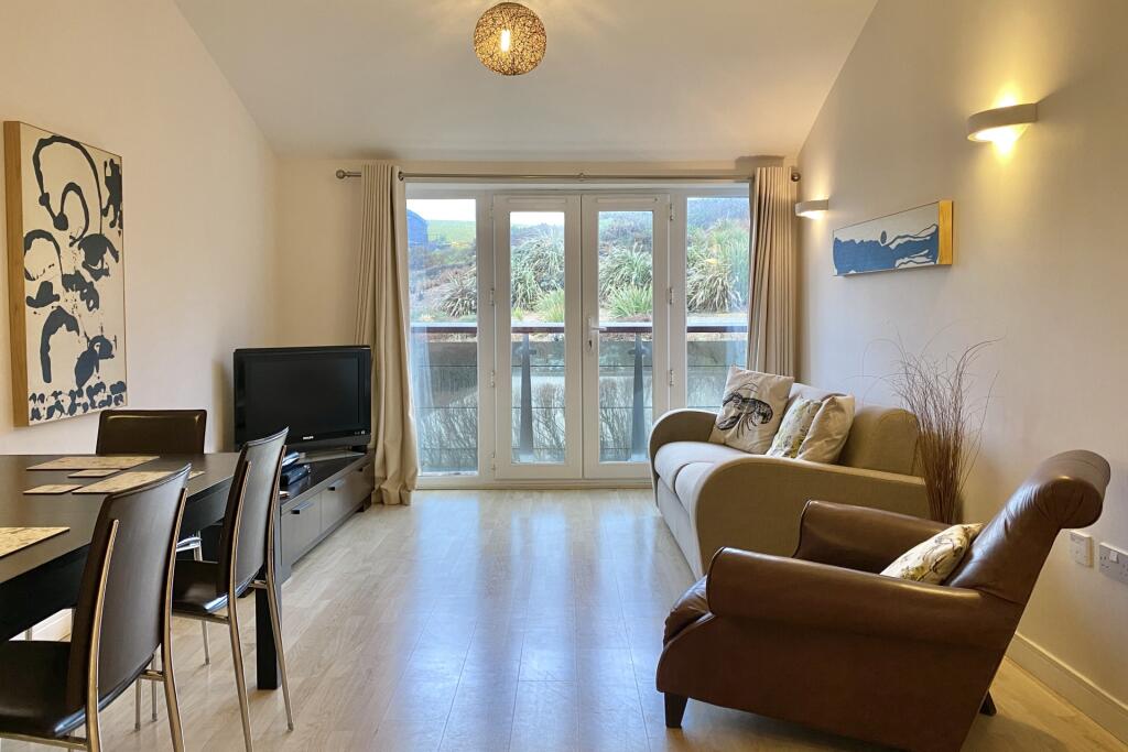 29, Waves, Watergate Bay, TR8 photo 4