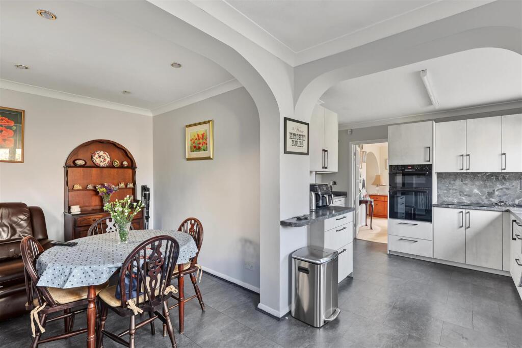 House in East Cambridgeshire, Ely - More