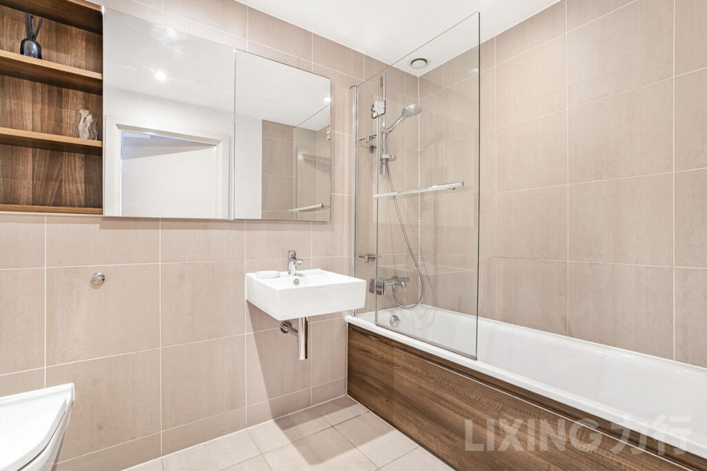 Apartment in London - View 4