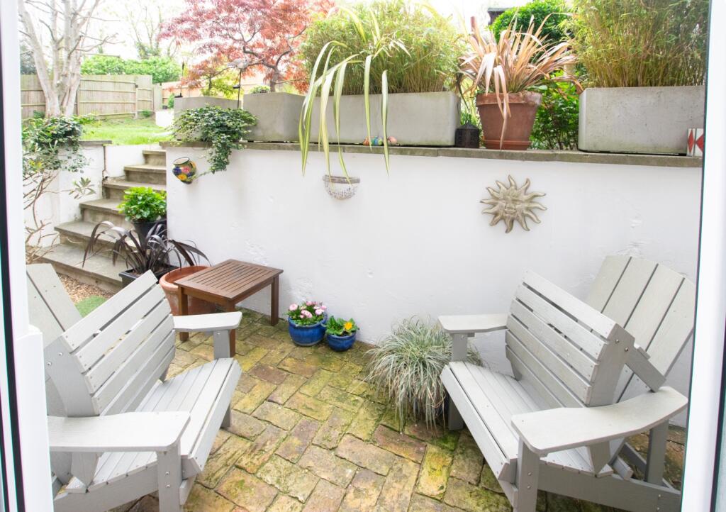Main image of property: Warwick Gardens House, Azenby Road, Peckham, London, SE15 5AJ