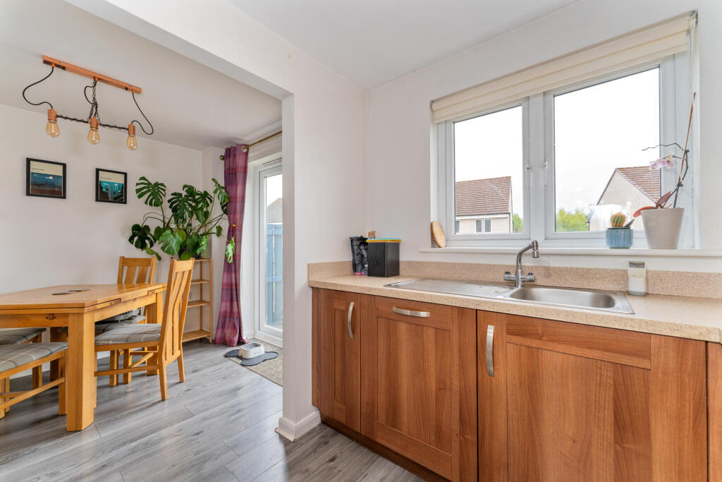 House in Carfin, Jerviston, Ravenscraig - View 3