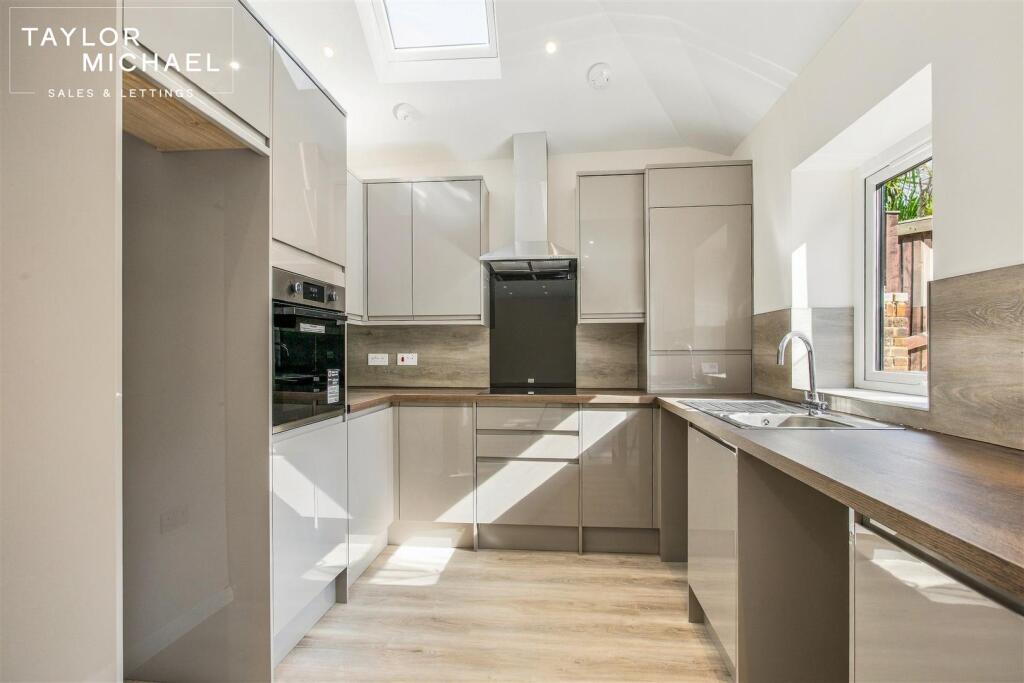 Dale View, Hove photo 3