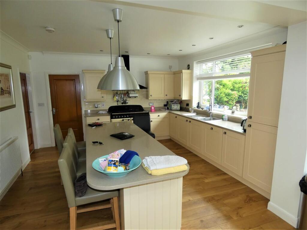 House in Solihull, West Midlands - View 3