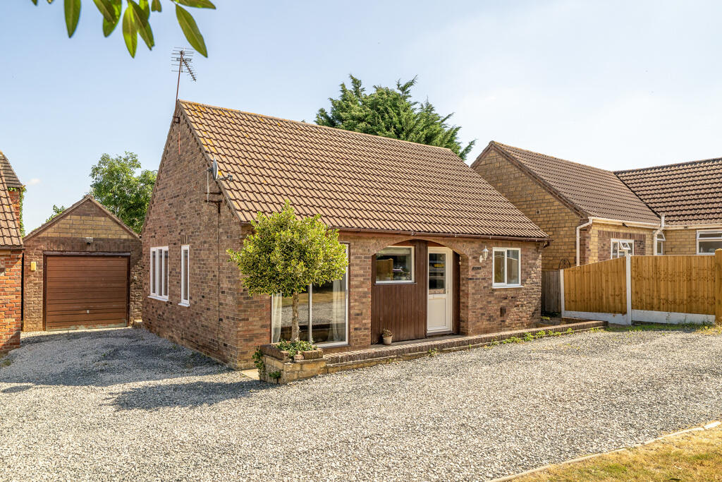Main image of property: Renigade, Crossfield Road, Navenby, Lincoln, Lincolnshire, LN5 0JW