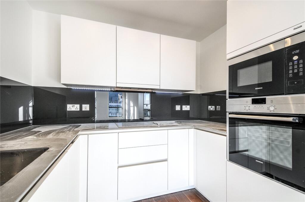 Apartment in London - View 3