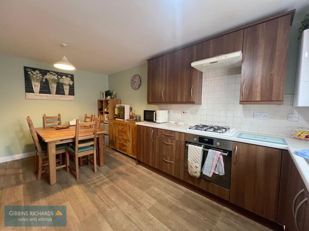 Russet Close, Wellington, TA21 photo 2
