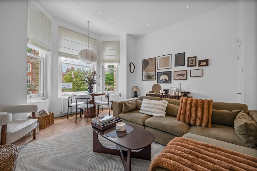 Main image of property: Cannon Place, 
Hampstead, NW3