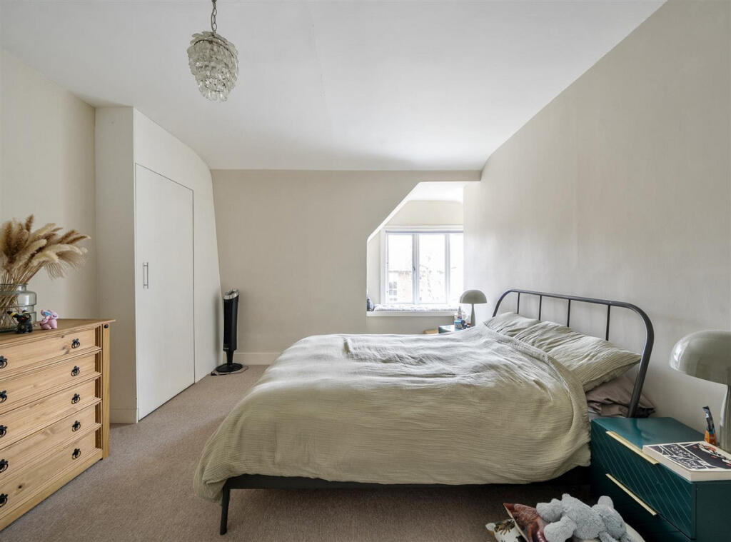 Apartment in London, Brondesbury Park, Queen's Park - More