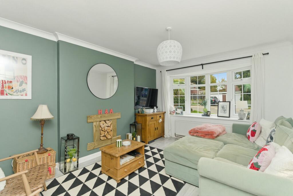 Main image of property: Oakwood Green, Oakwood, Leeds, LS8