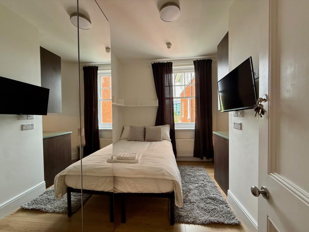 Apartment in London - View 4