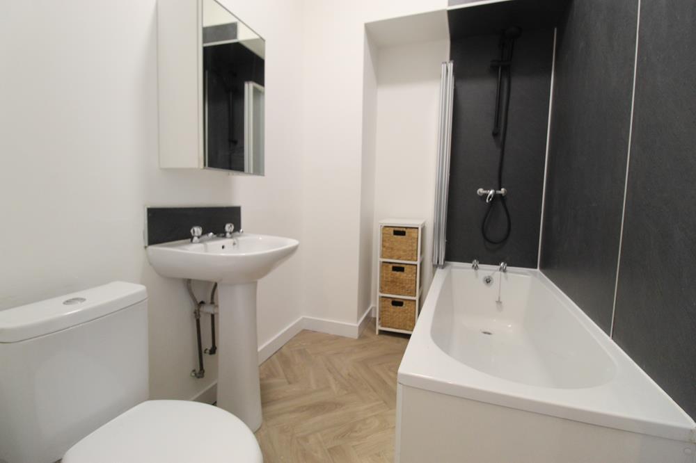 Apartment in Aberdeen - View 4
