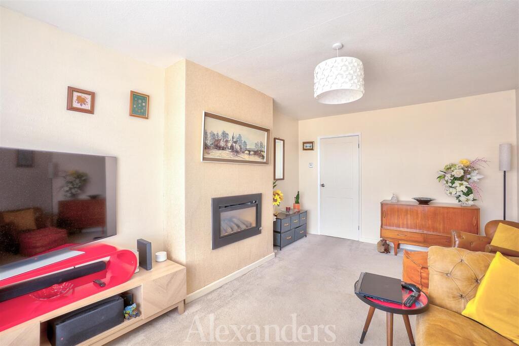 Arnolds Crescent, Newbold Verdon photo 4
