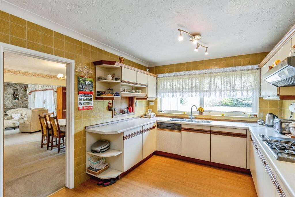 House in Kingswood, Hanham Abbots - View 5
