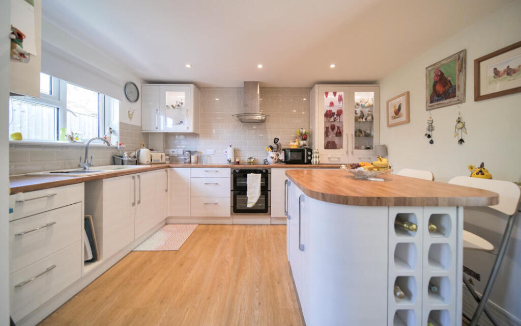House in Melksham, Melksham Forest - View 2