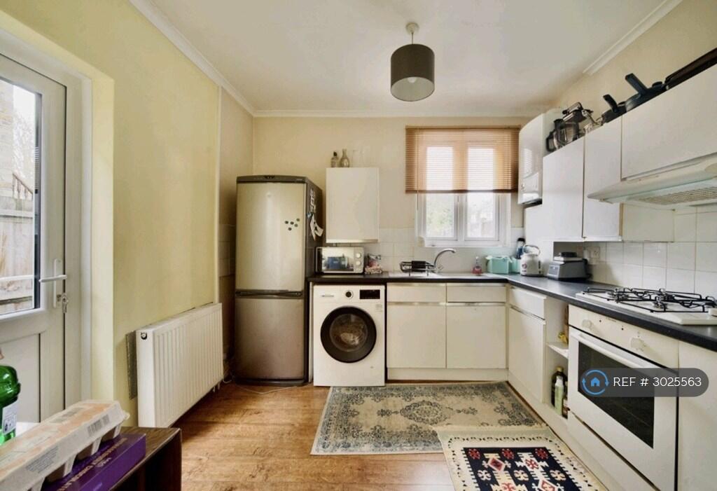 Apartment in London - View 5