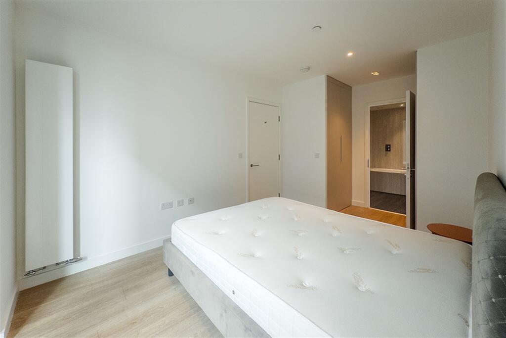 Apartment in Manchester - More