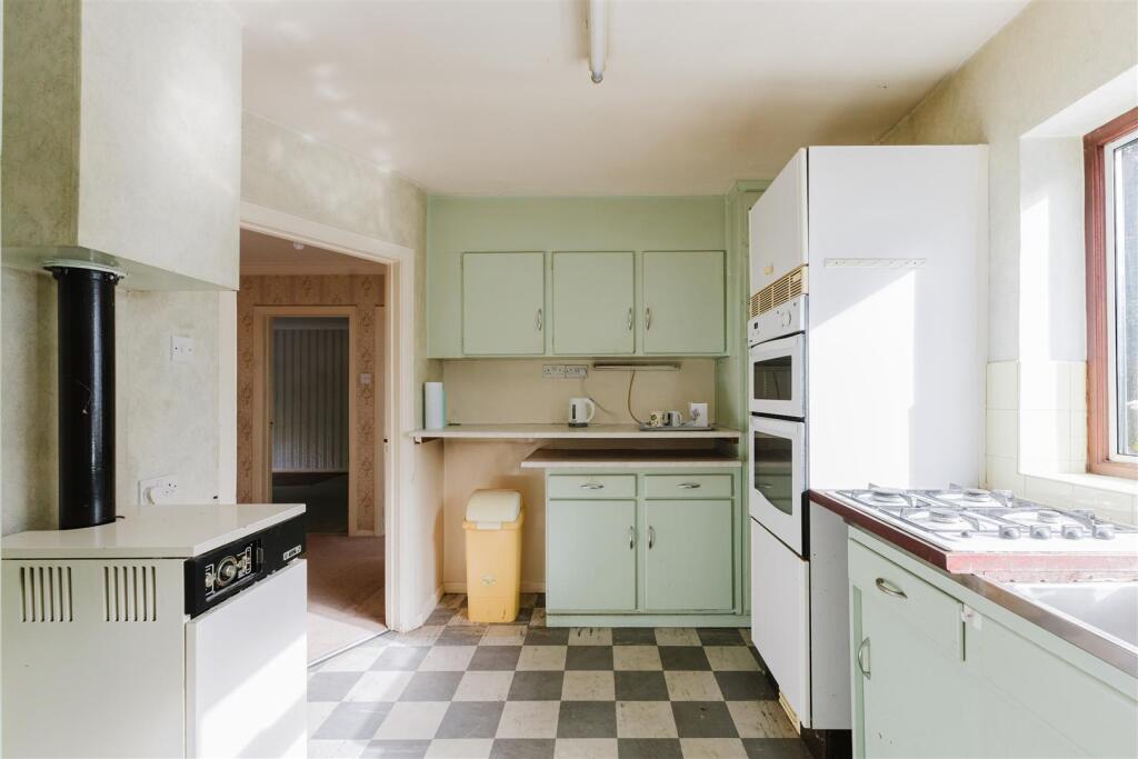 House in Southall - View 5