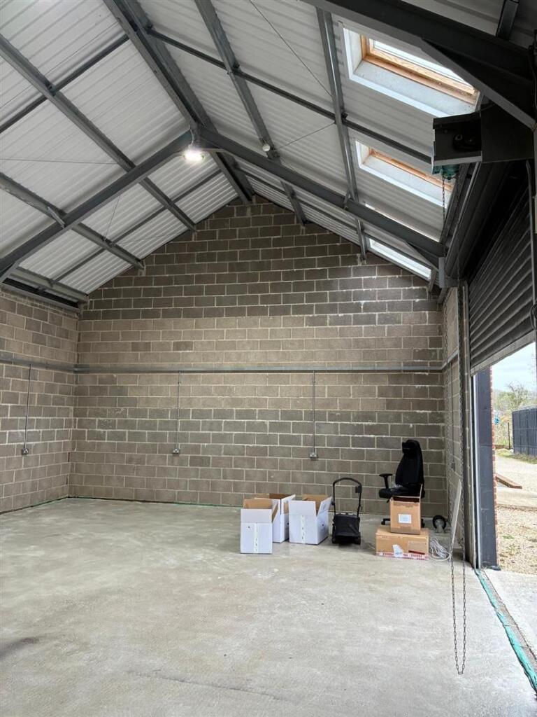 Internal image 2.jpg