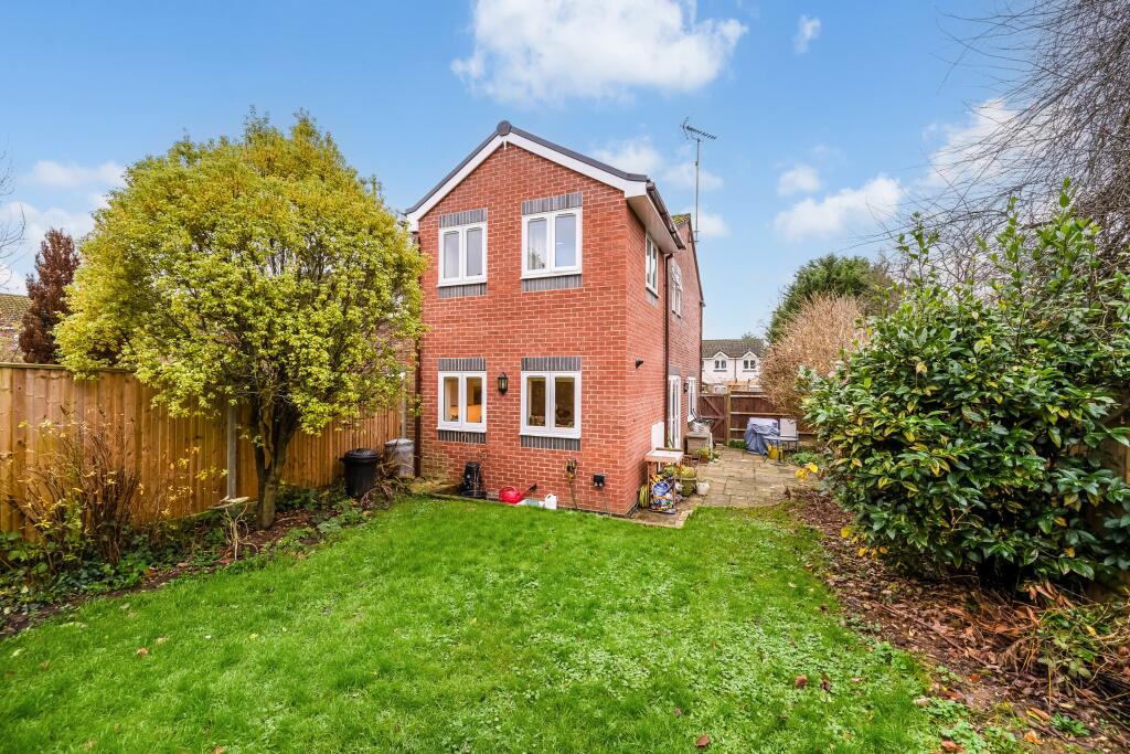 Main image of property: BISHOP'S WALTHAM - WALKING DISTANCE TO TOWN