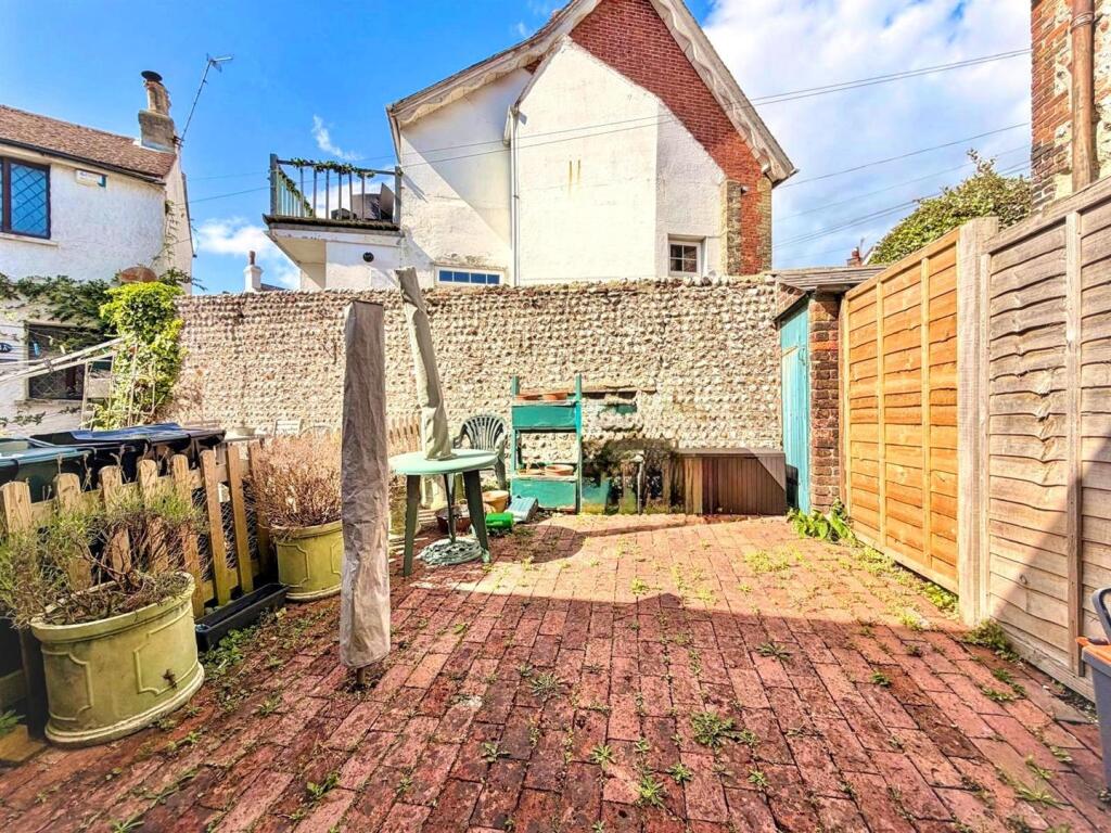 House in Eastbourne, East Sussex - View 4