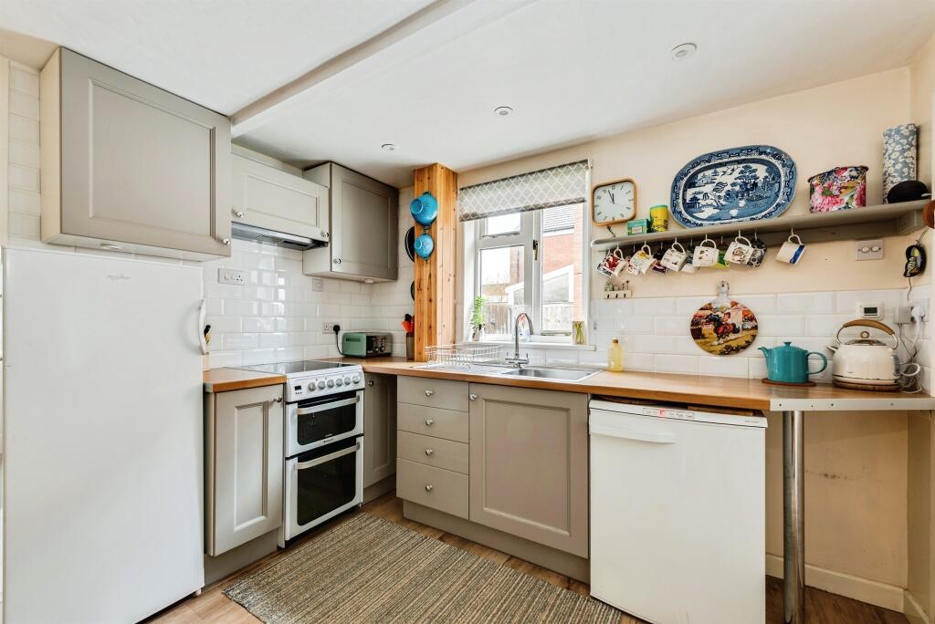 Windmill Road, Towersey, Thame photo 2
