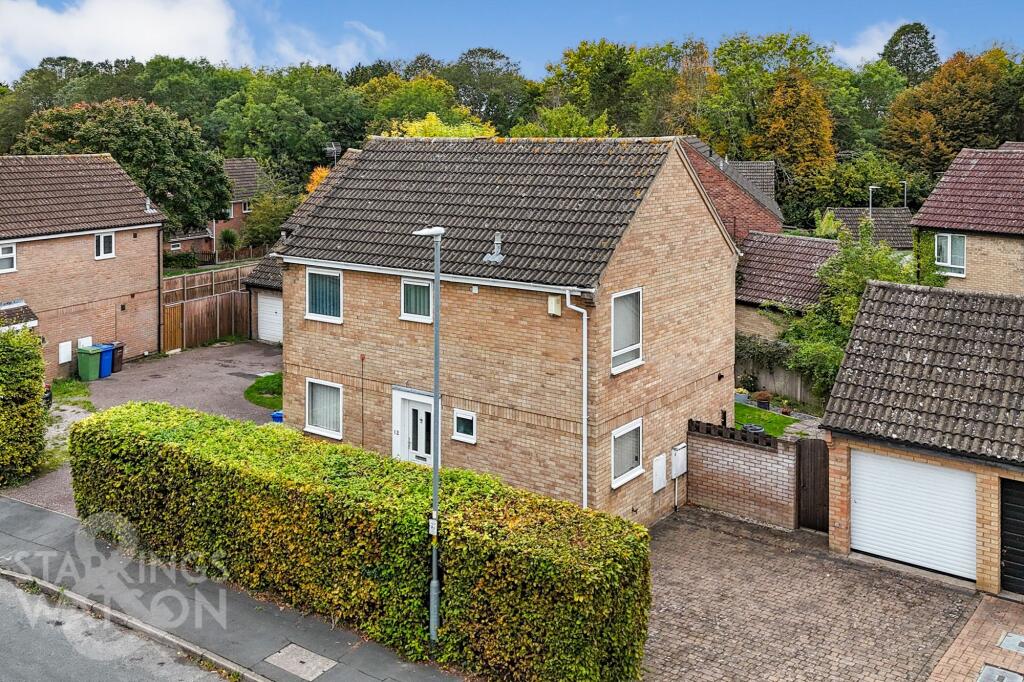 3-bed detached on Yaxley Way, Bowthorpe, Norwich, £260,000