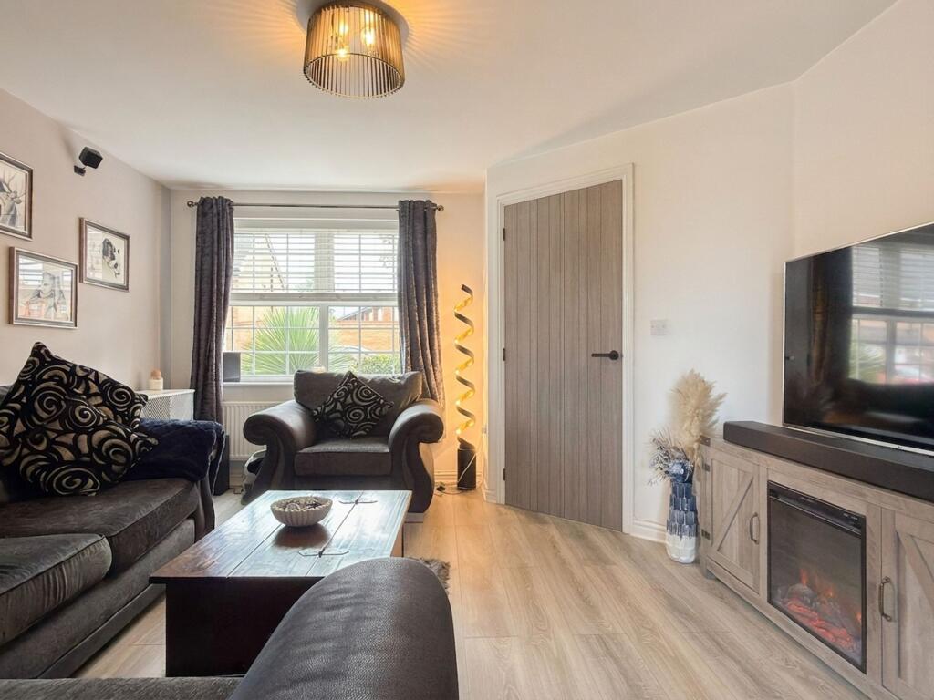 House in Canterbury - More