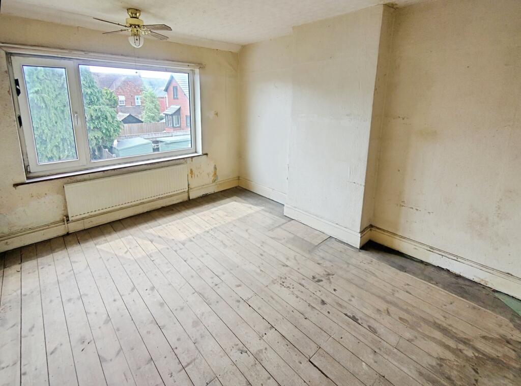 House in East Lindsey, Skegness - More