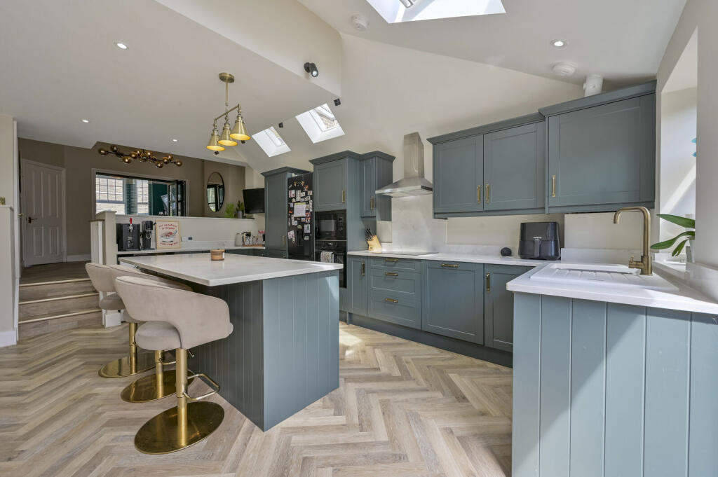 Main image of property: Ravensbury Terrace, Earlsfield, London, SW18
