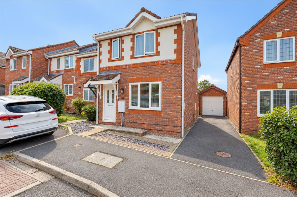 Main image of property: Arrow Close, Waterside Park