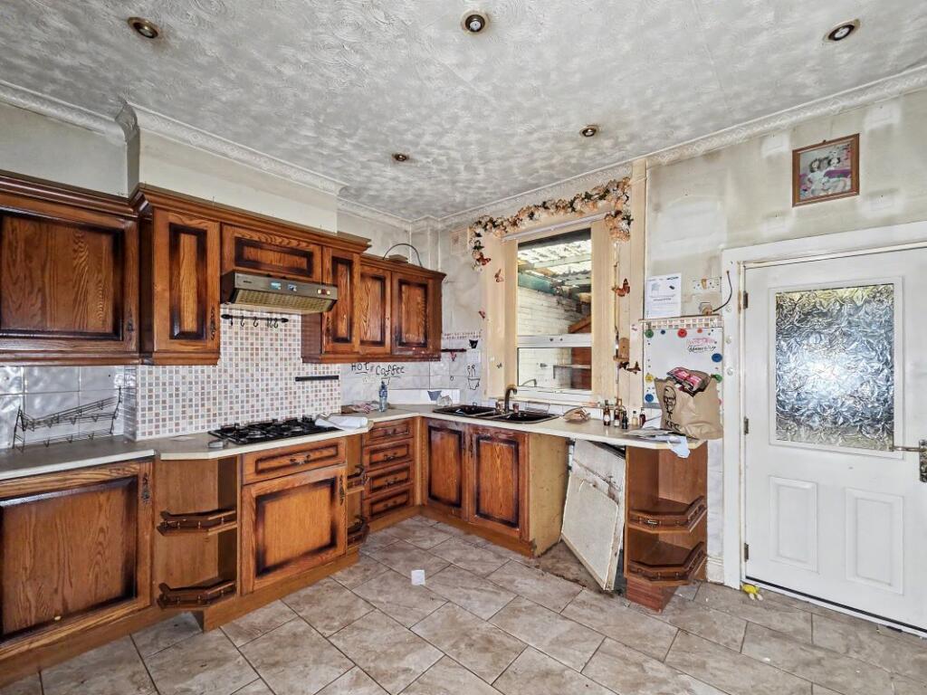 House in Bolton - View 5