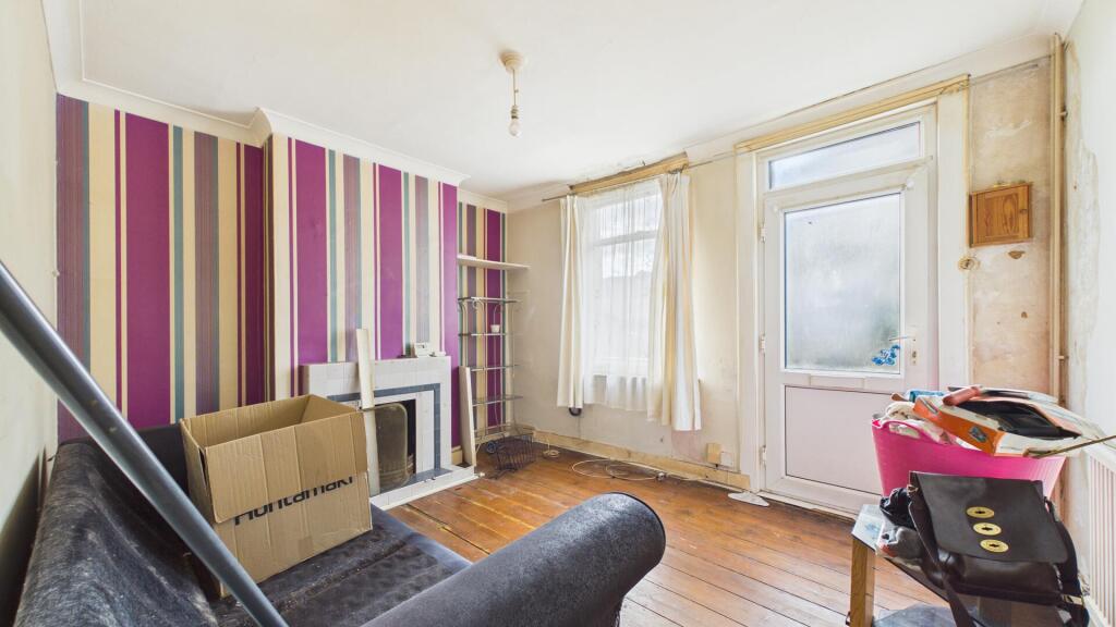 House in Peterborough, West Town - View 5