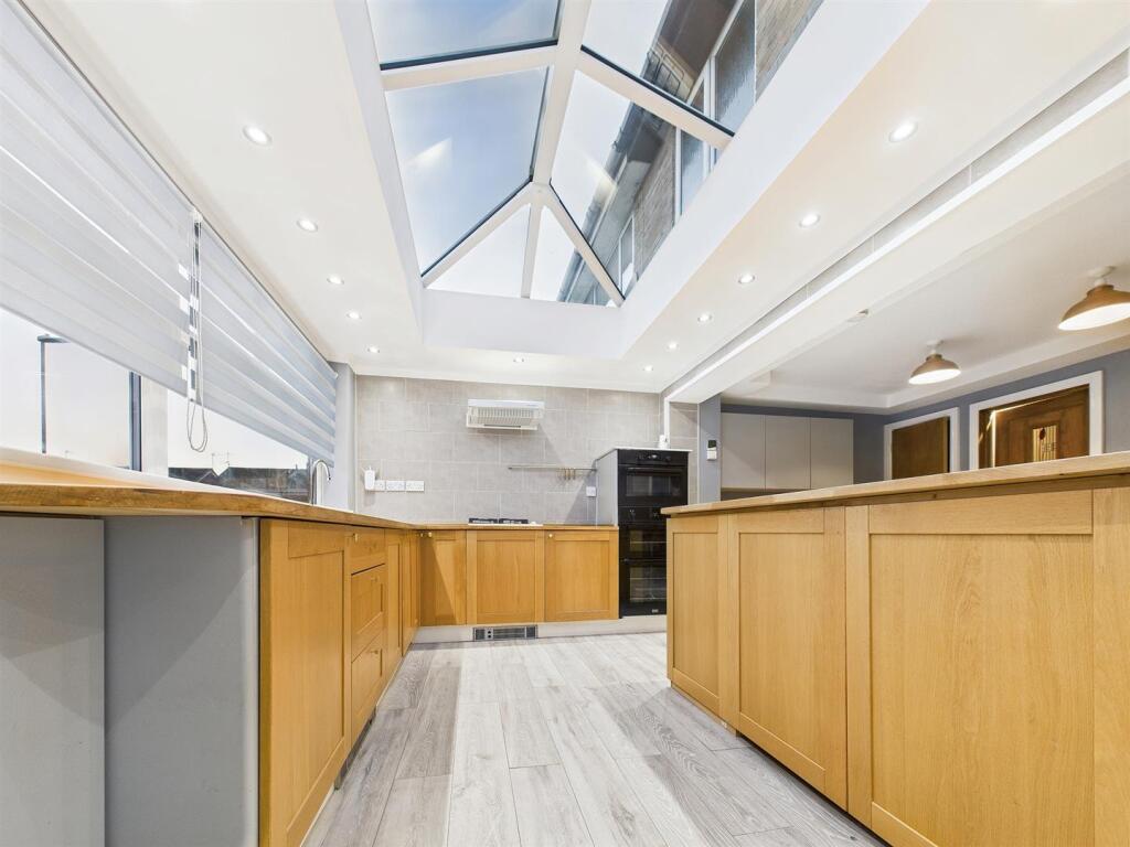 Whalton Close, Wardley photo 2