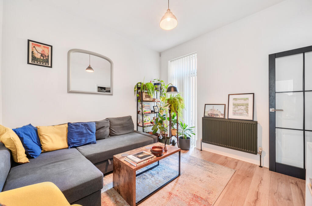 Apartment in London - View 3