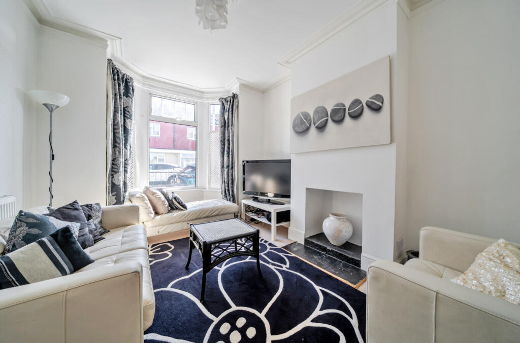 House in Portsmouth - View 2