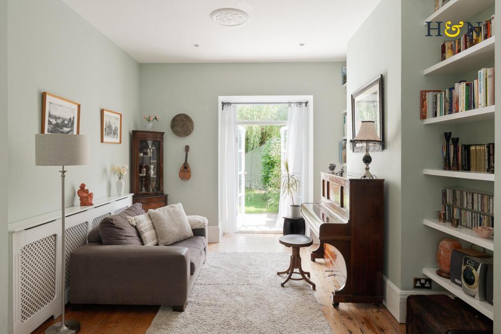 House in Hove, Brighton and Hove - View 2