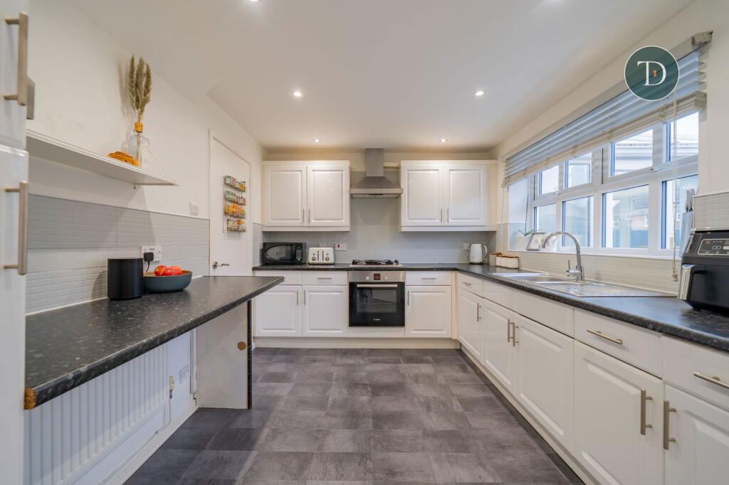 House in Ellesmere Port, Stanney Oaks - View 3