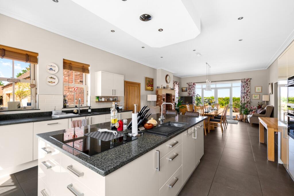 House in West Lindsey, Lincolnshire - View 4