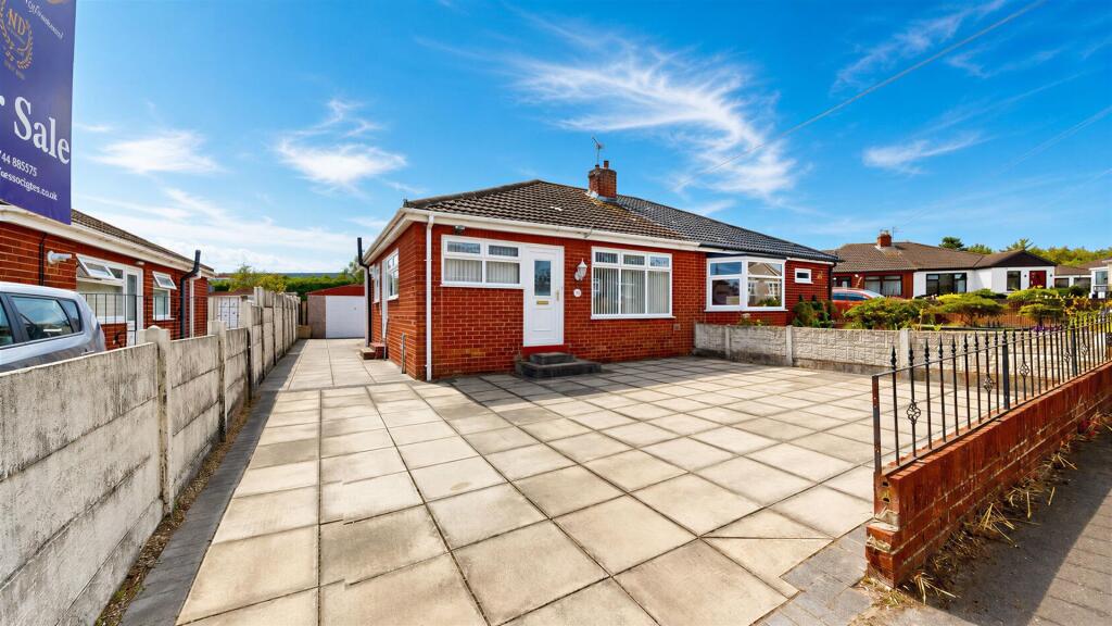 Main image of property: St. Albans Close, Haydock, St Helens, WA11 0RR