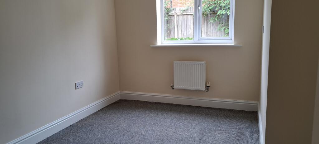Apartment in Whetstone - View 4