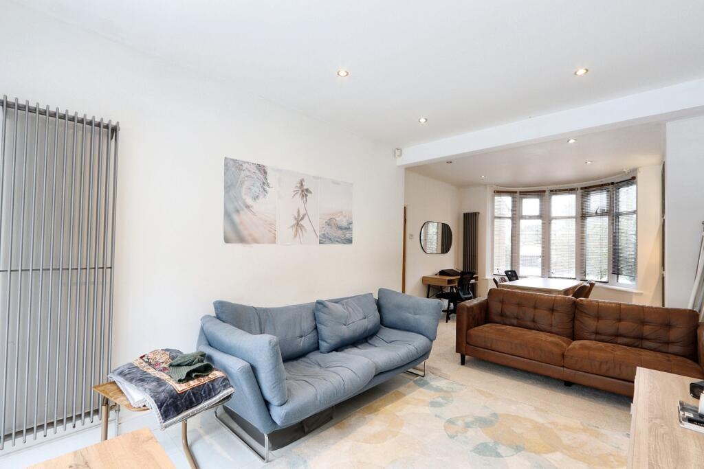 House in Sheffield - View 4