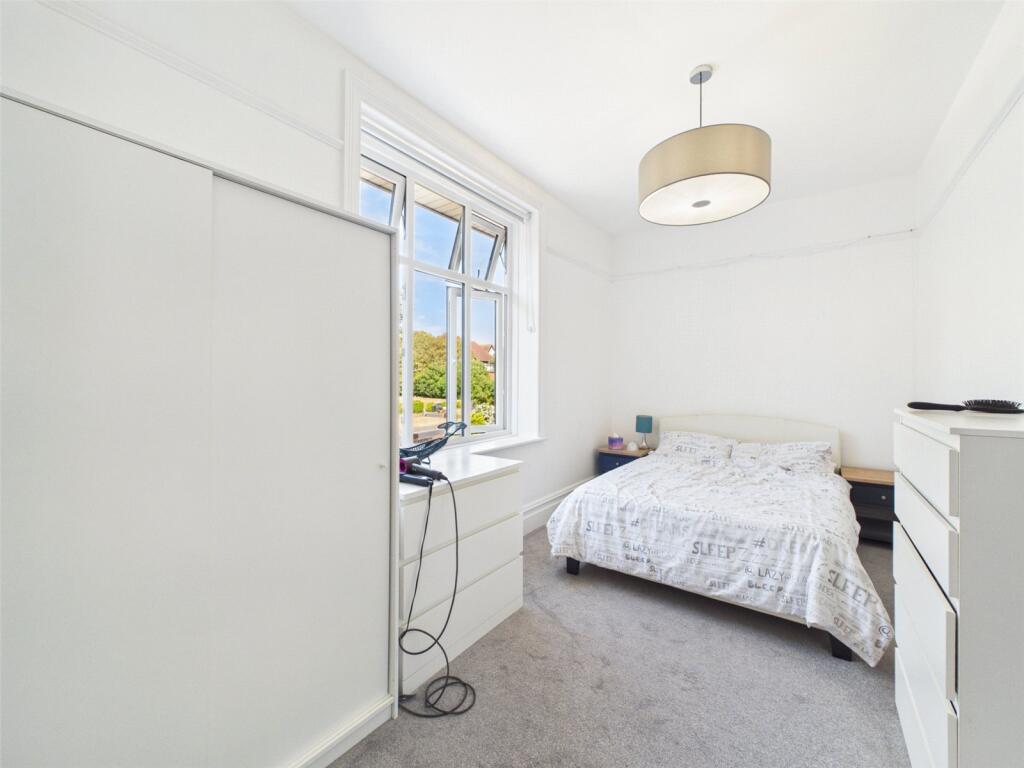 Apartment in Bournemouth - More