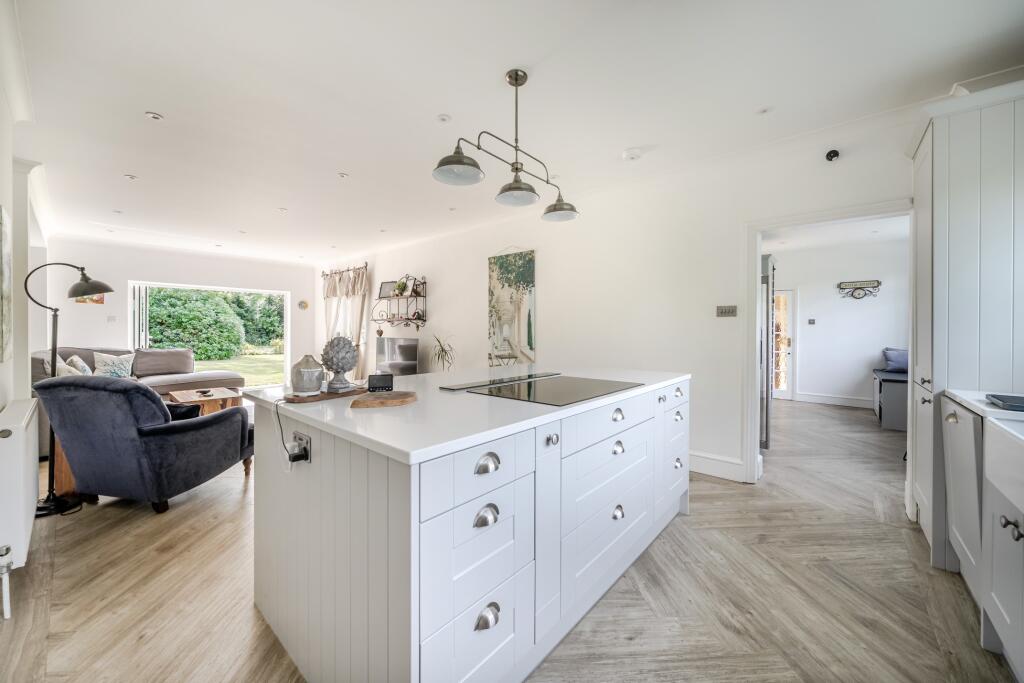 House in Guildford - View 5