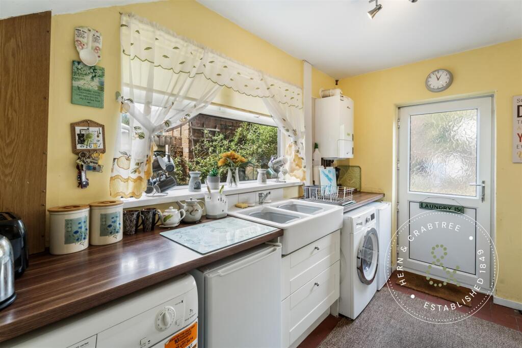 House in Cardiff, Fairwater - View 5