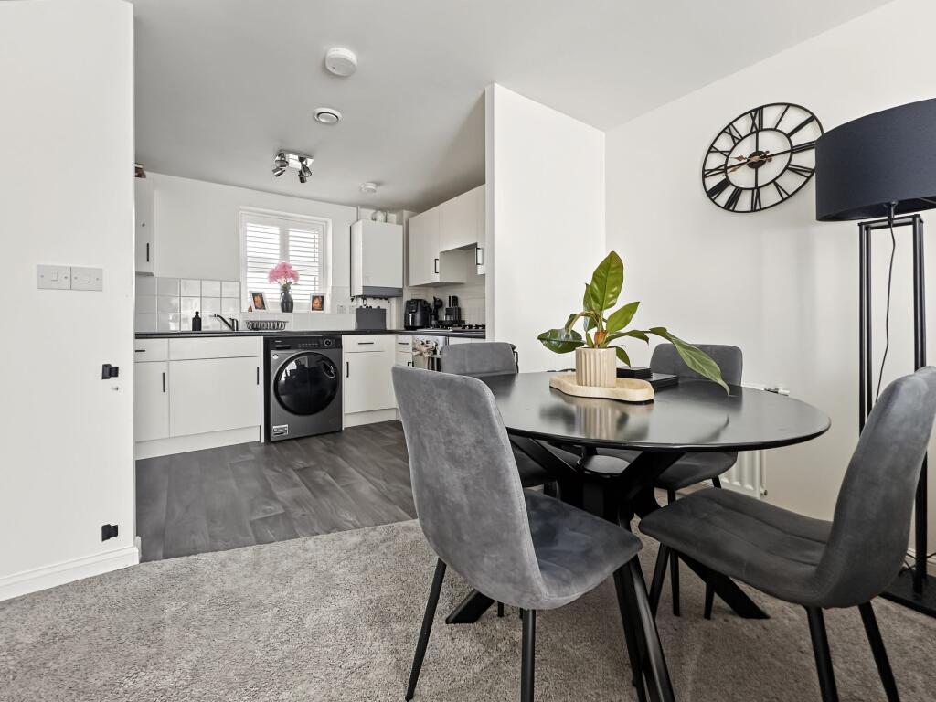 Apartment in Brighton - More