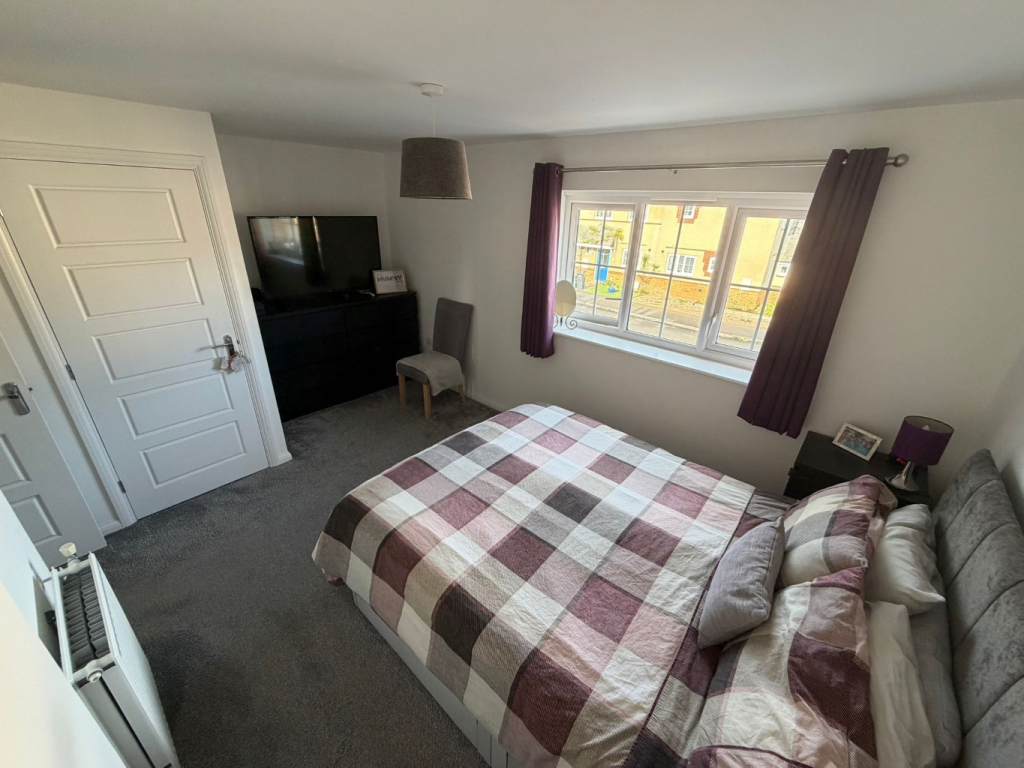Beauchamp Avenue, Midsomer Norton - More