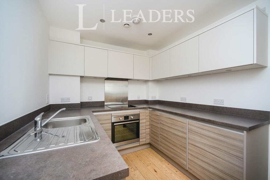 Apartment in Brighton - View 5