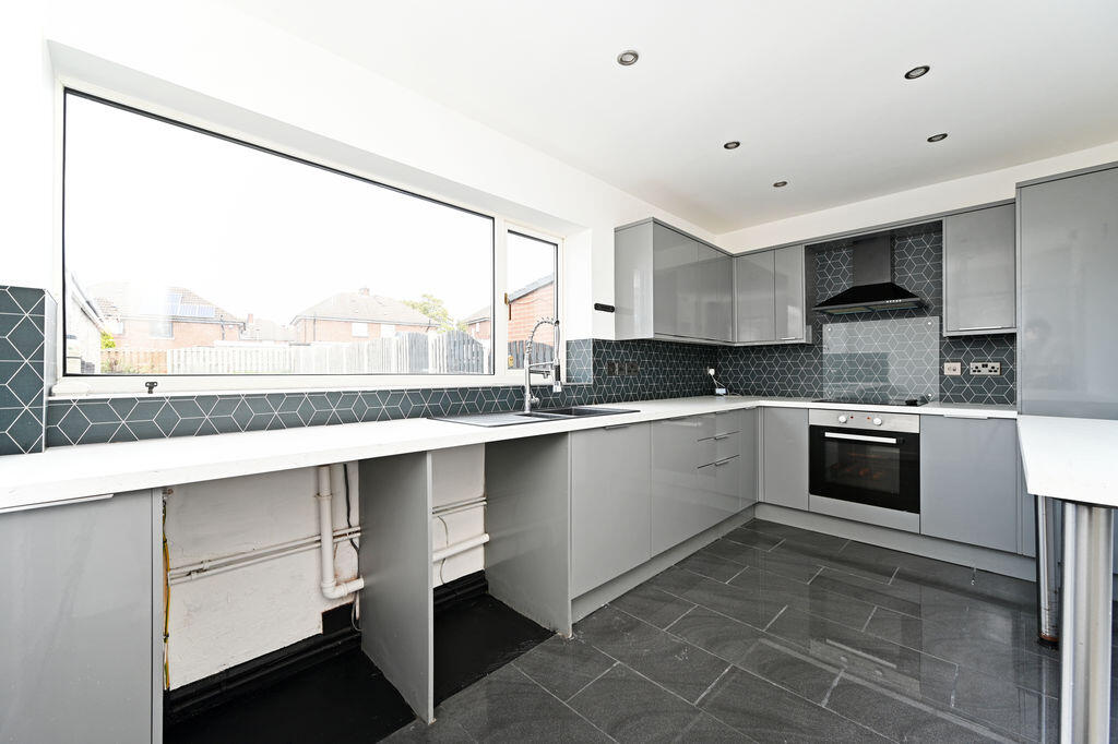 House in Rotherham, South Yorkshire - View 3