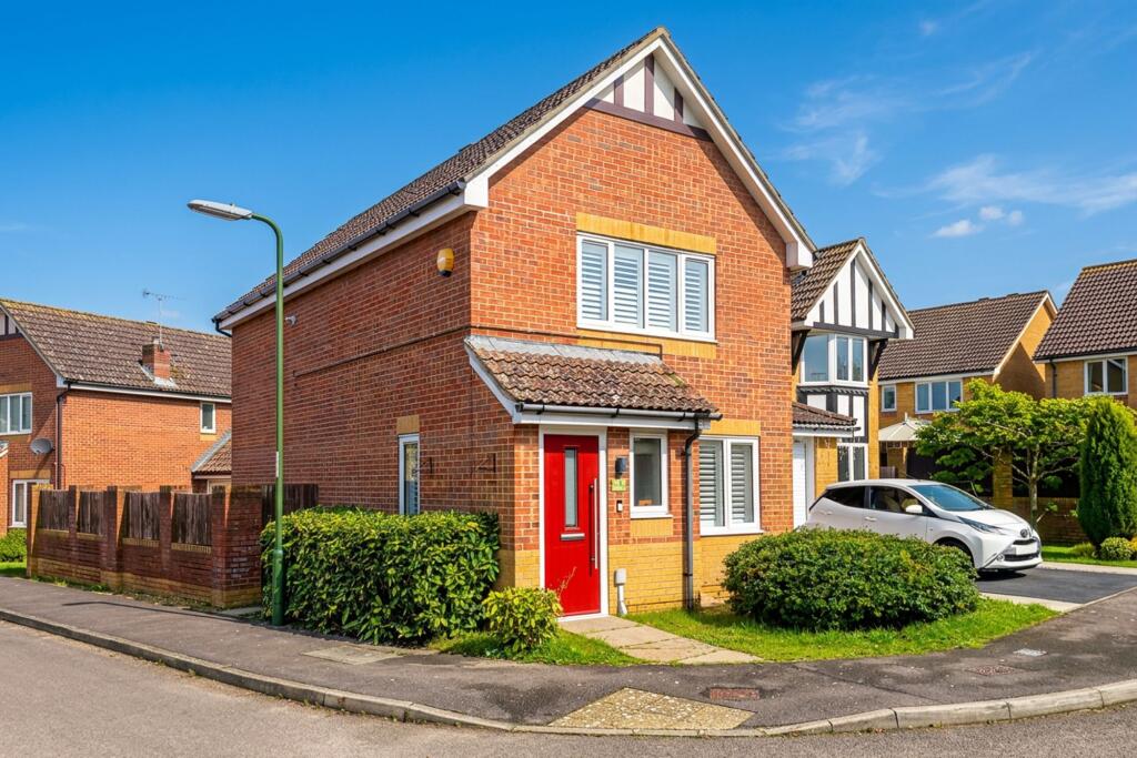 Main image of property: Linnet Close, Wick, BN17